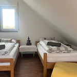 Homestay szállás Deluxe Helle Mit Terrasse & Wlan Zw U Frankreich, Private Fuer Handwerker