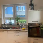Deluxe Helle Mit Terrasse & Wlan Zw U Frankreich, Private Fuer Handwerker Homestay szállás