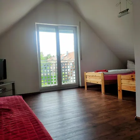 Homestay Deluxe Helle Mit Terrasse & Wlan Zw U Frankreich, Private Fuer Handwerker