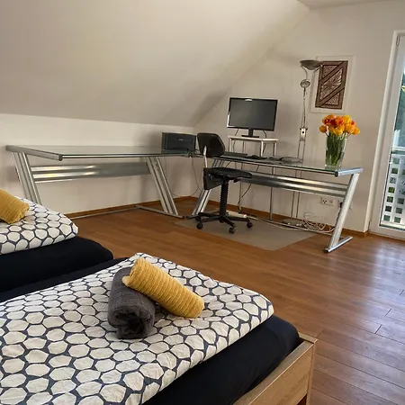 Deluxe Helle Mit Terrasse & Wlan Zw U Frankreich, Private Fuer Handwerker