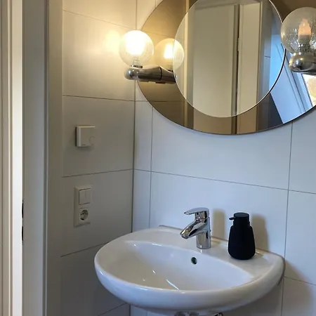 Deluxe Helle Mit Terrasse & Wlan Zw U Frankreich, Private Fuer Handwerker Freiburg im Breisgau