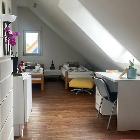 Deluxe Helle Mit Terrasse & Wlan Zw U Frankreich, Private