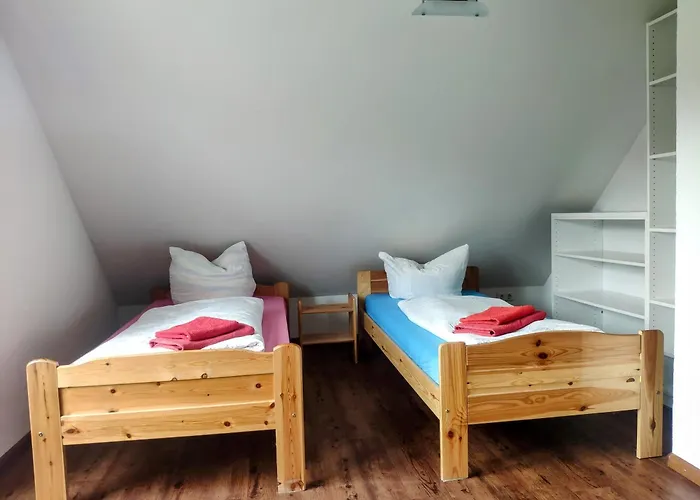 Gemuetliches Gaestezimmer Mit Bad In Фрайбург