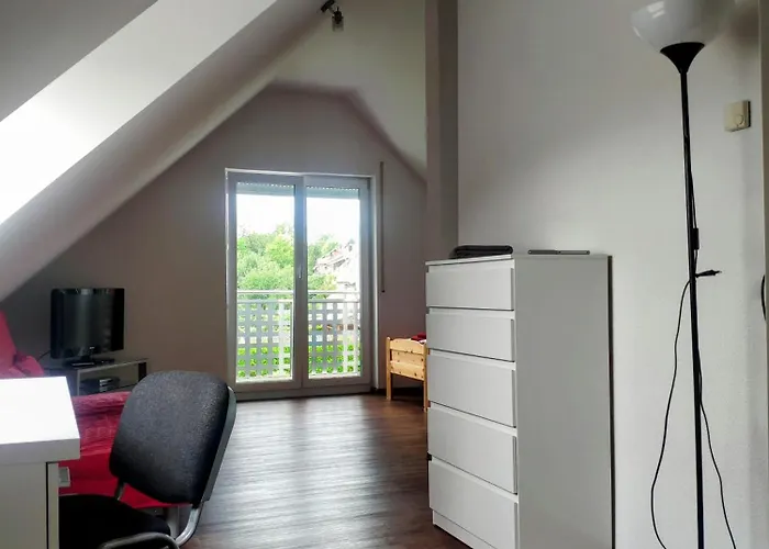 Gemuetliches Gaestezimmer Mit Bad In Проживание в семье Фрайбург